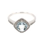 White Gold Aquamarine Ring