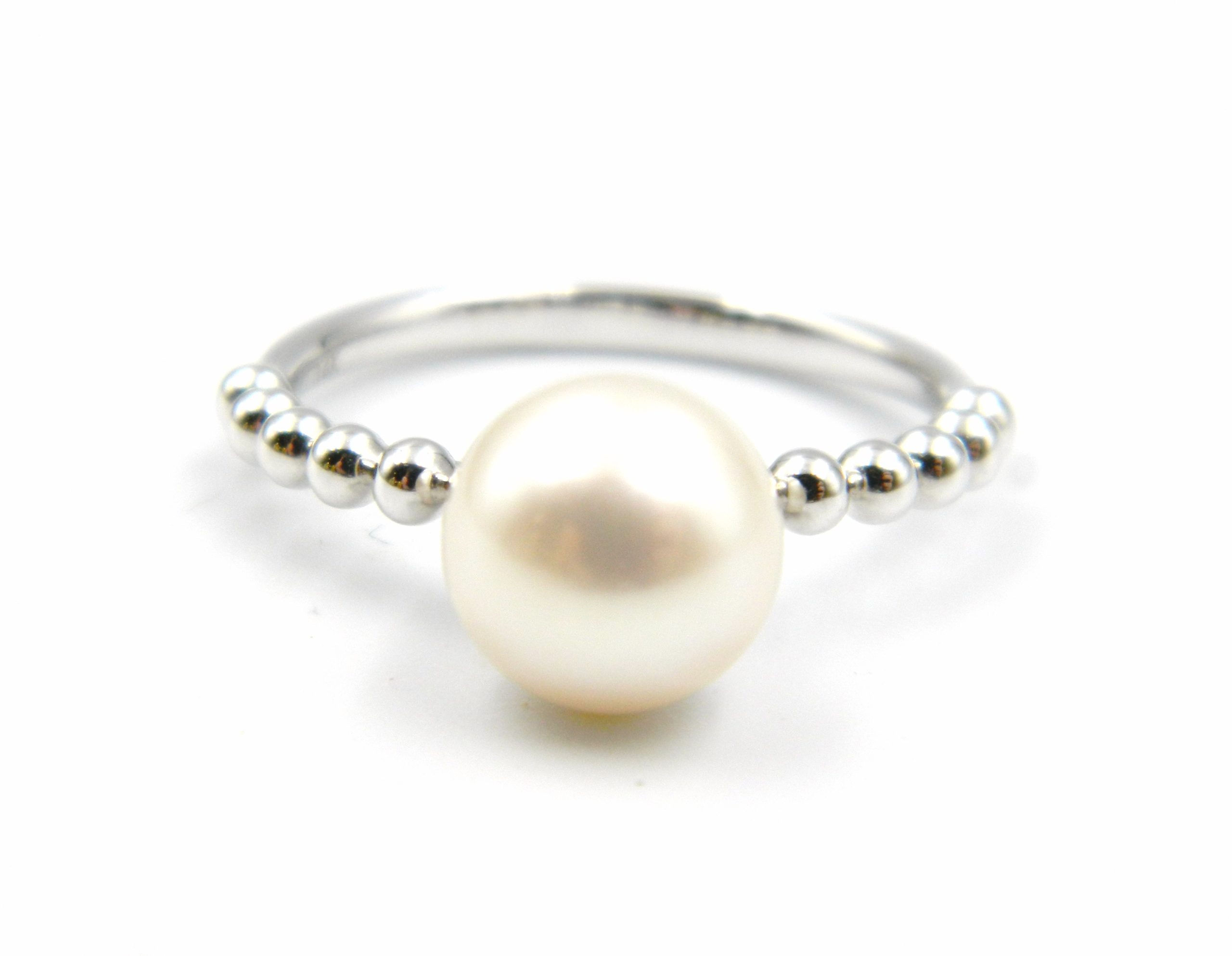 White Gold Pearl Ring