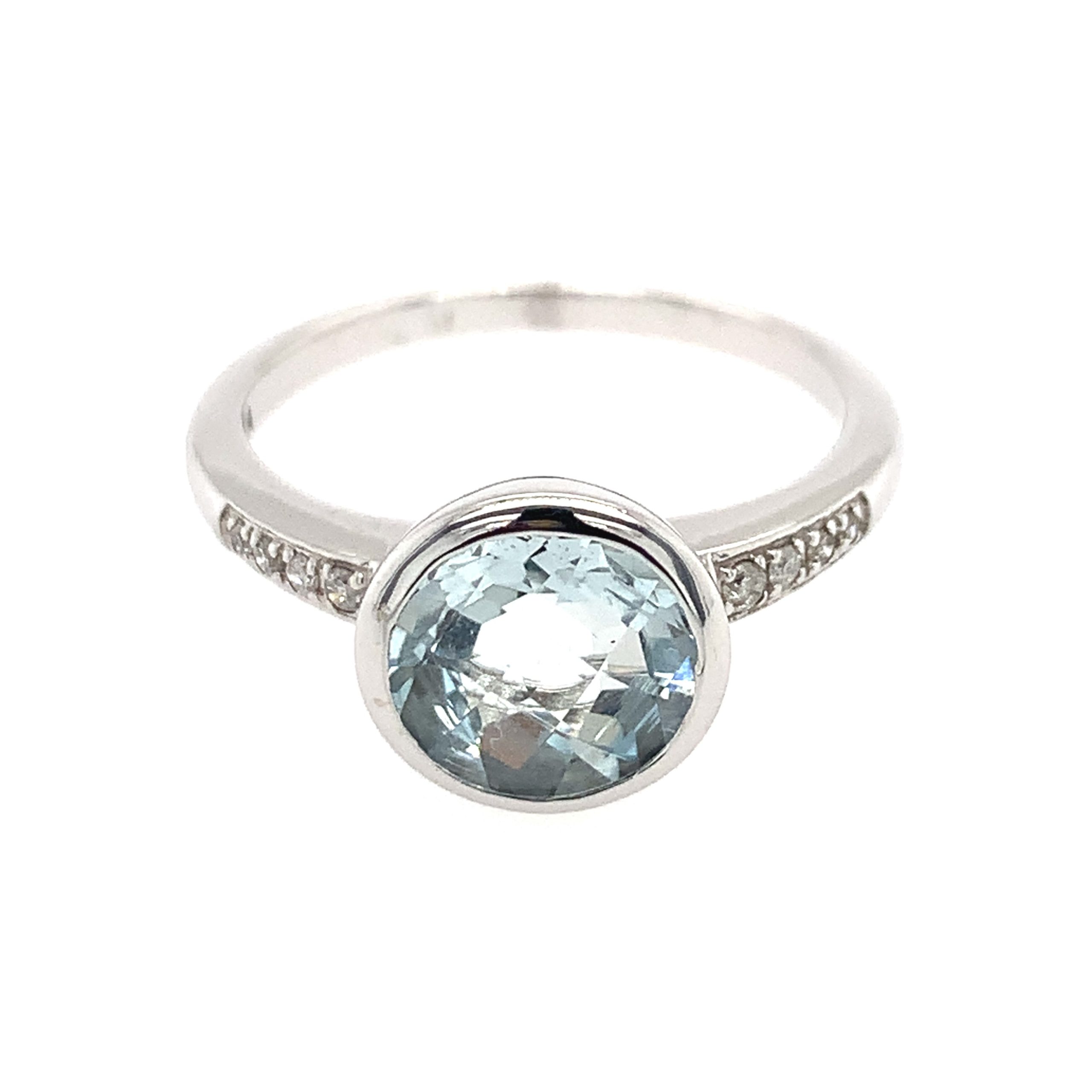 White Gold Aquamarine Ring