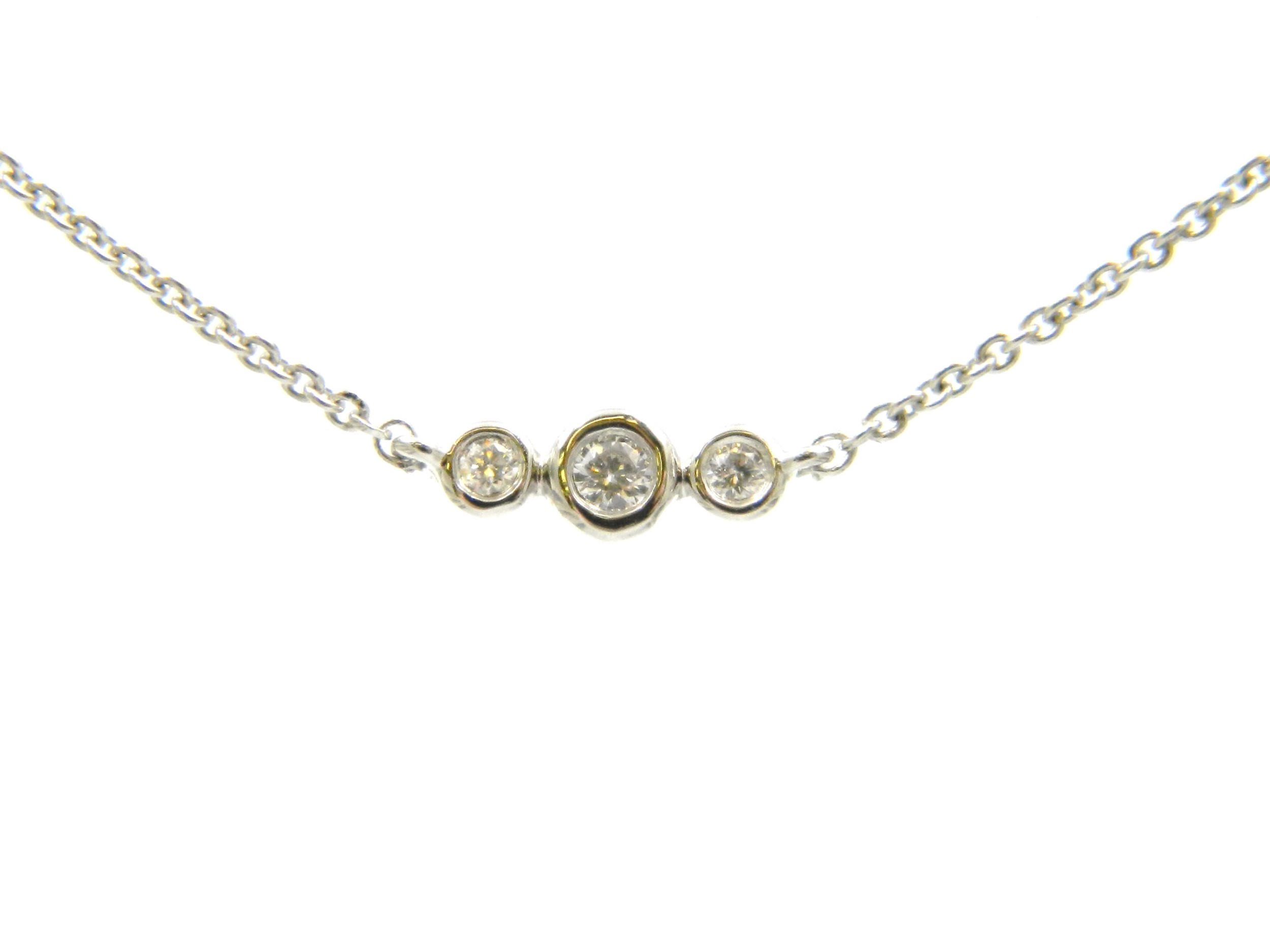 White Gold Diamond Pendant Necklace