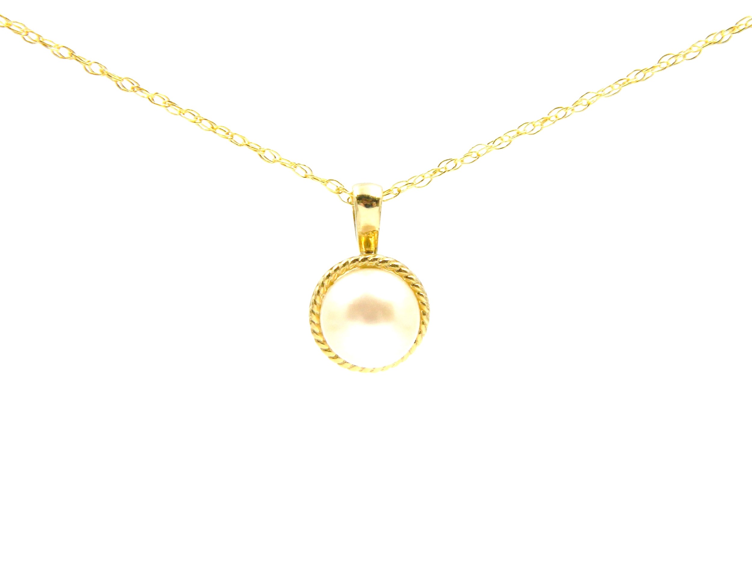 Yellow Gold Pearl Pendant Necklace