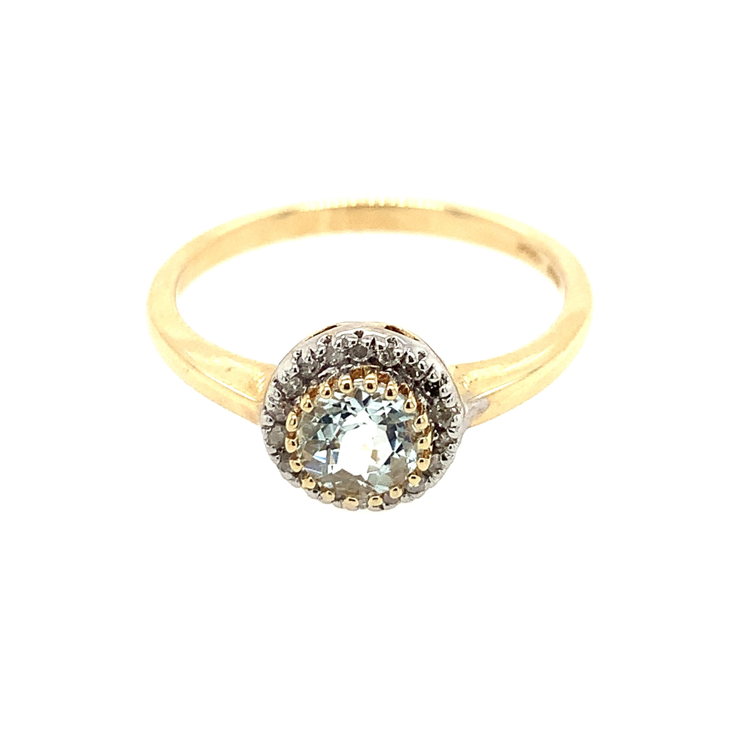 Yellow Gold Aquamarine Ring