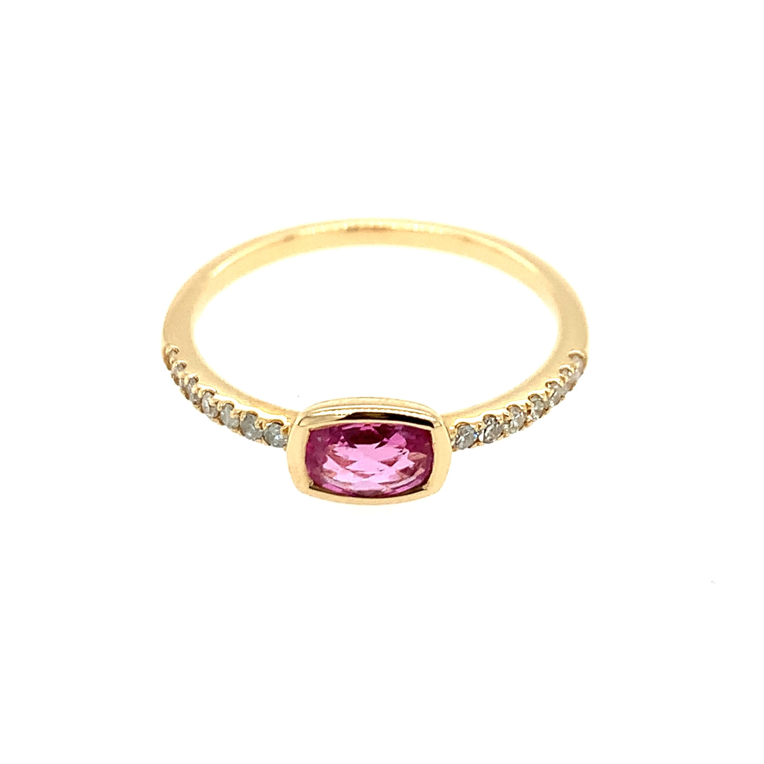 Yellow Gold Pink Sapphire Ring