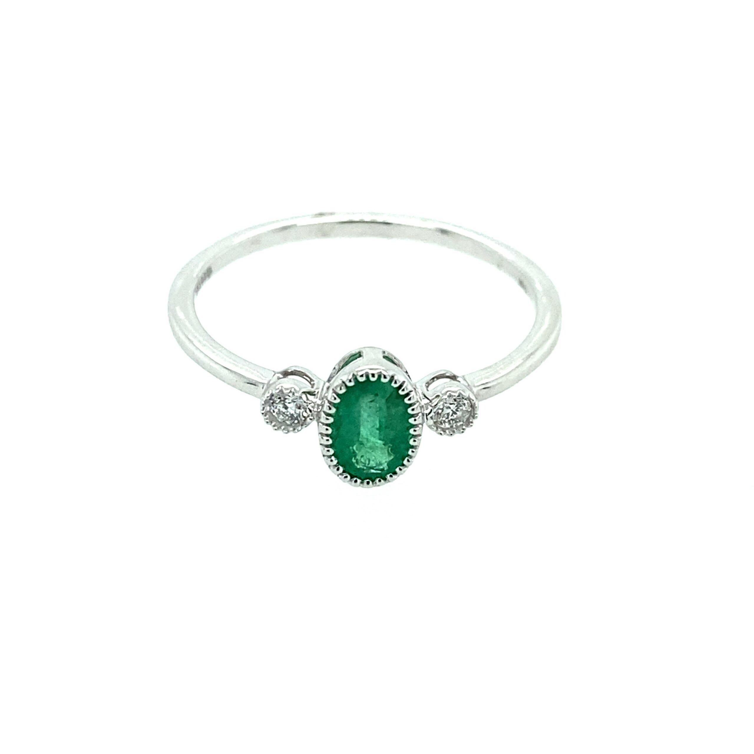 White Gold Emerald Ring