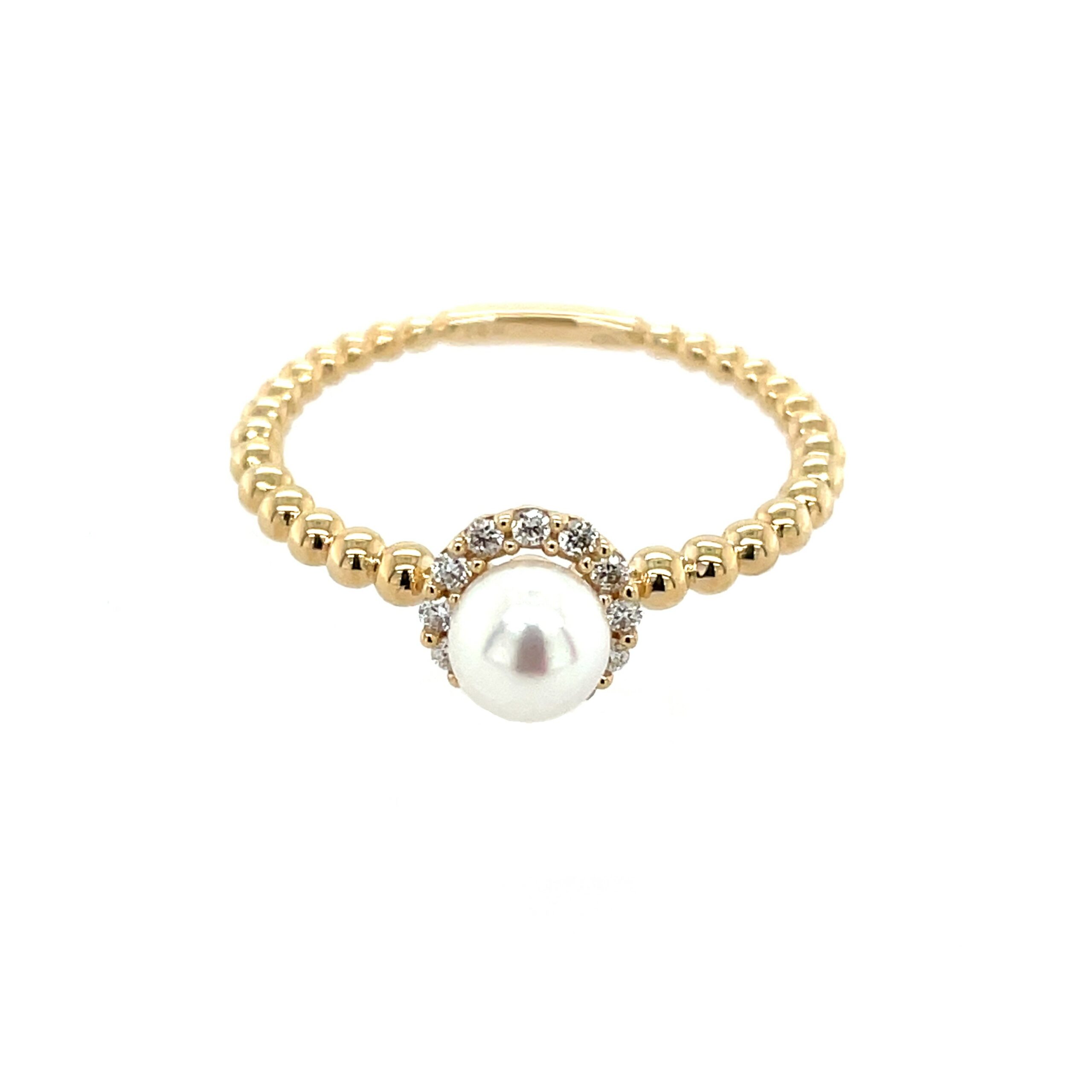Yellow Gold Freshwater Pearl Ring