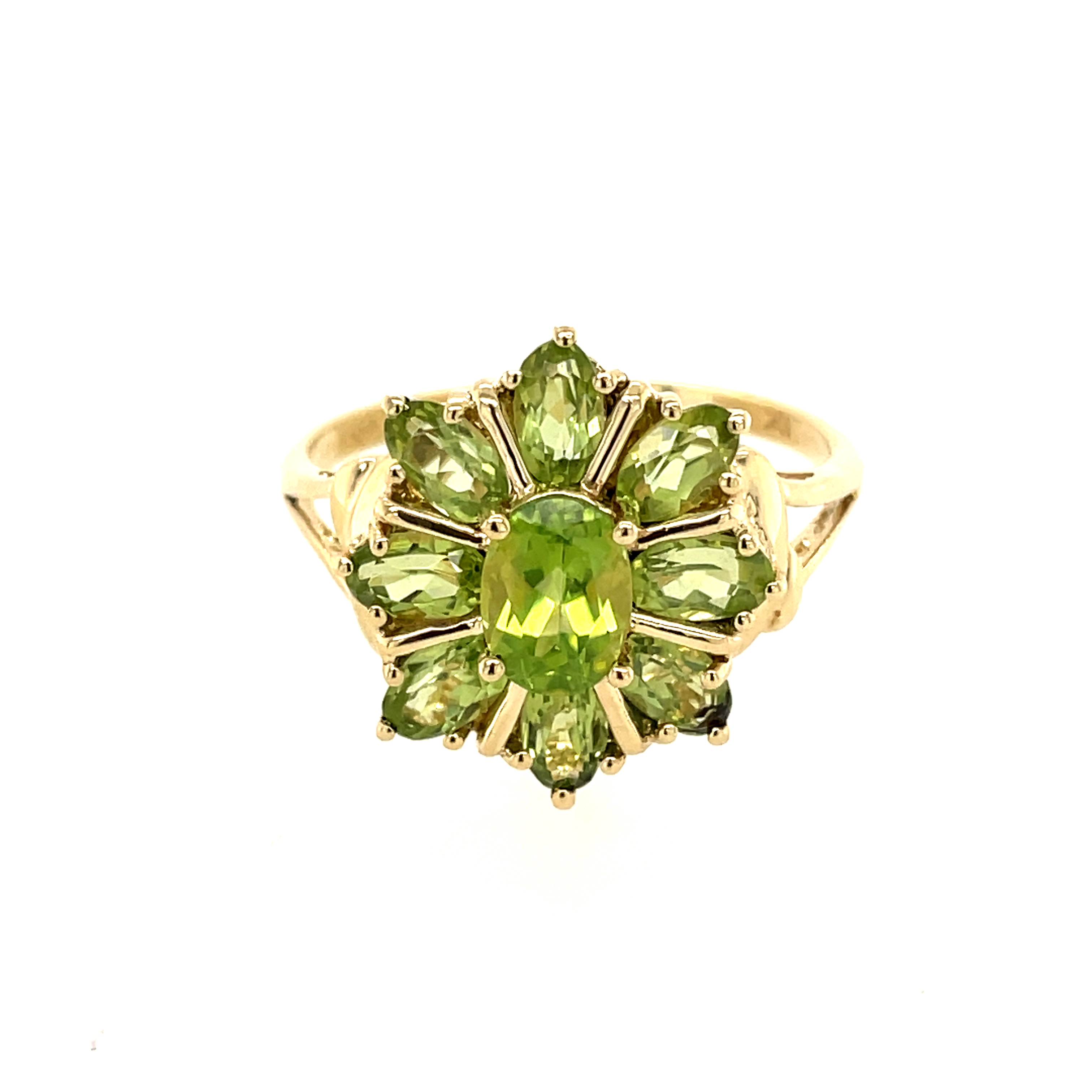 Estate: Yellow Gold Peridot Ring