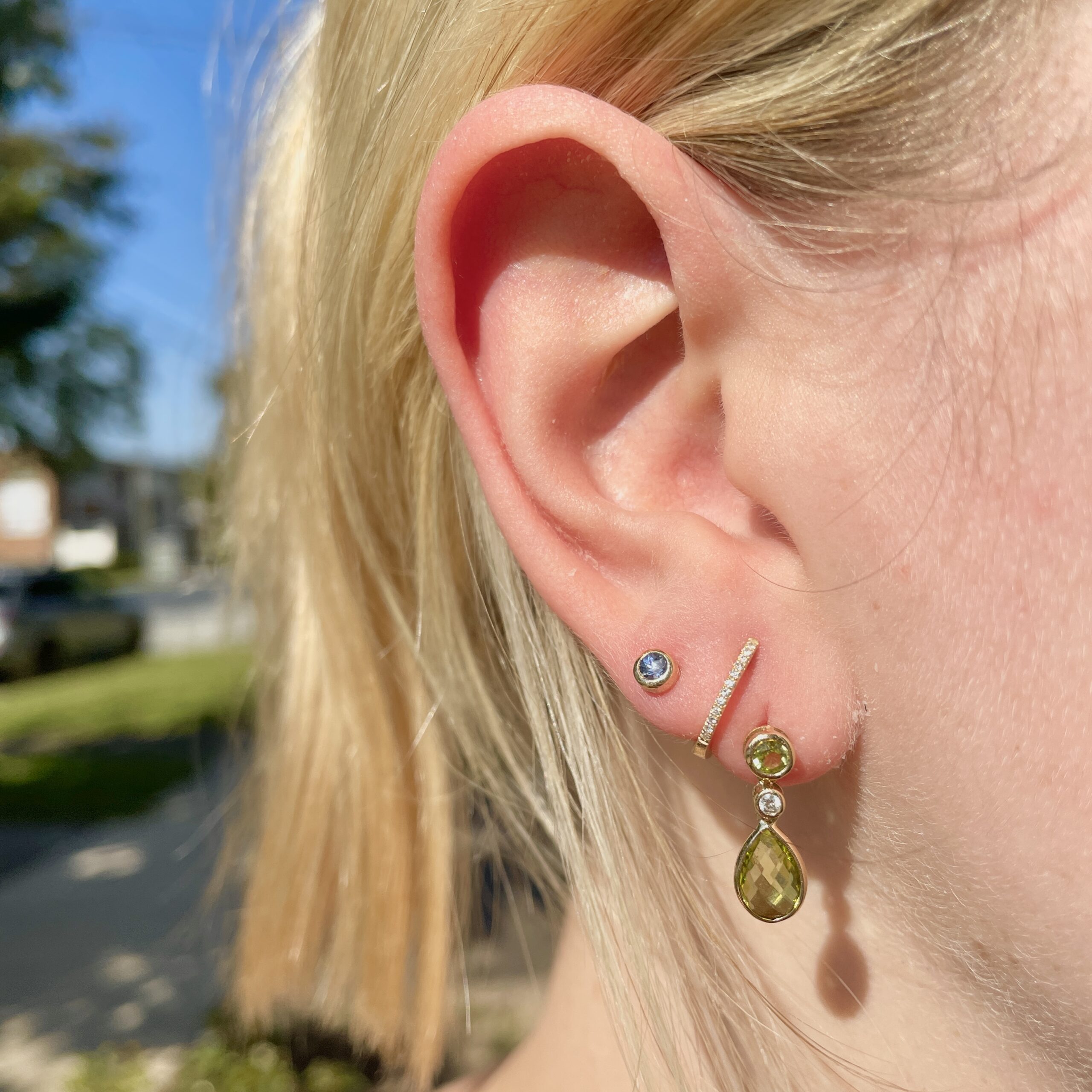 Yellow Gold Blue Sapphire Stud Earrings