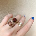 Estate: Yellow Gold Garnet Ring