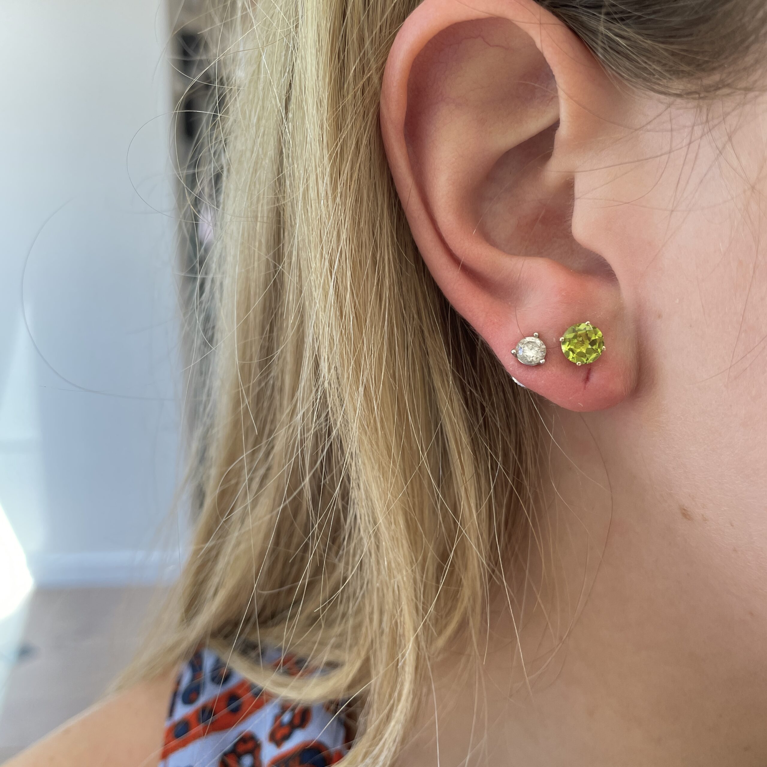 Yellow Gold Peridot Stud Earrings