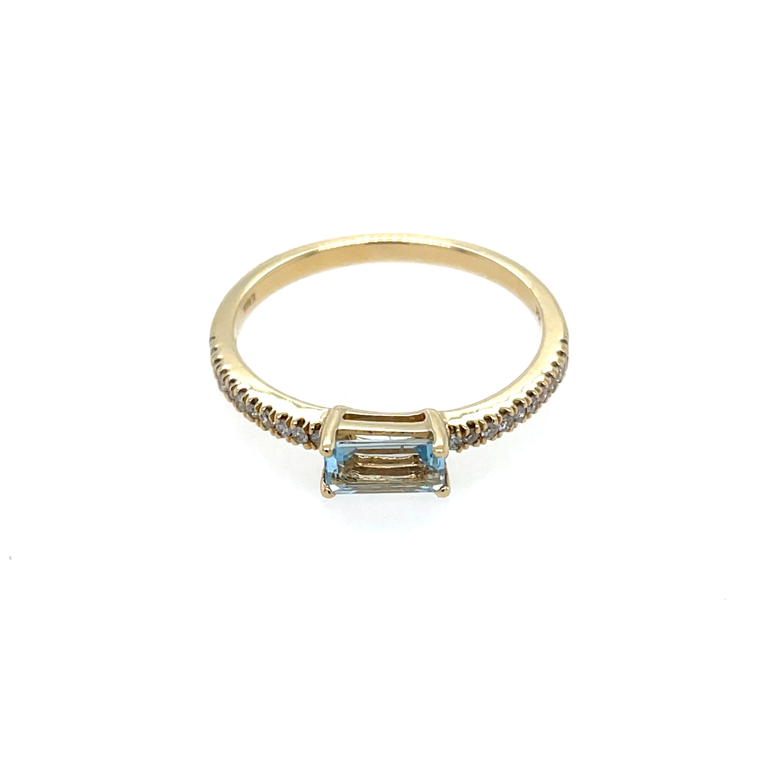 Yellow Gold Aquamarine and Diamond Ring