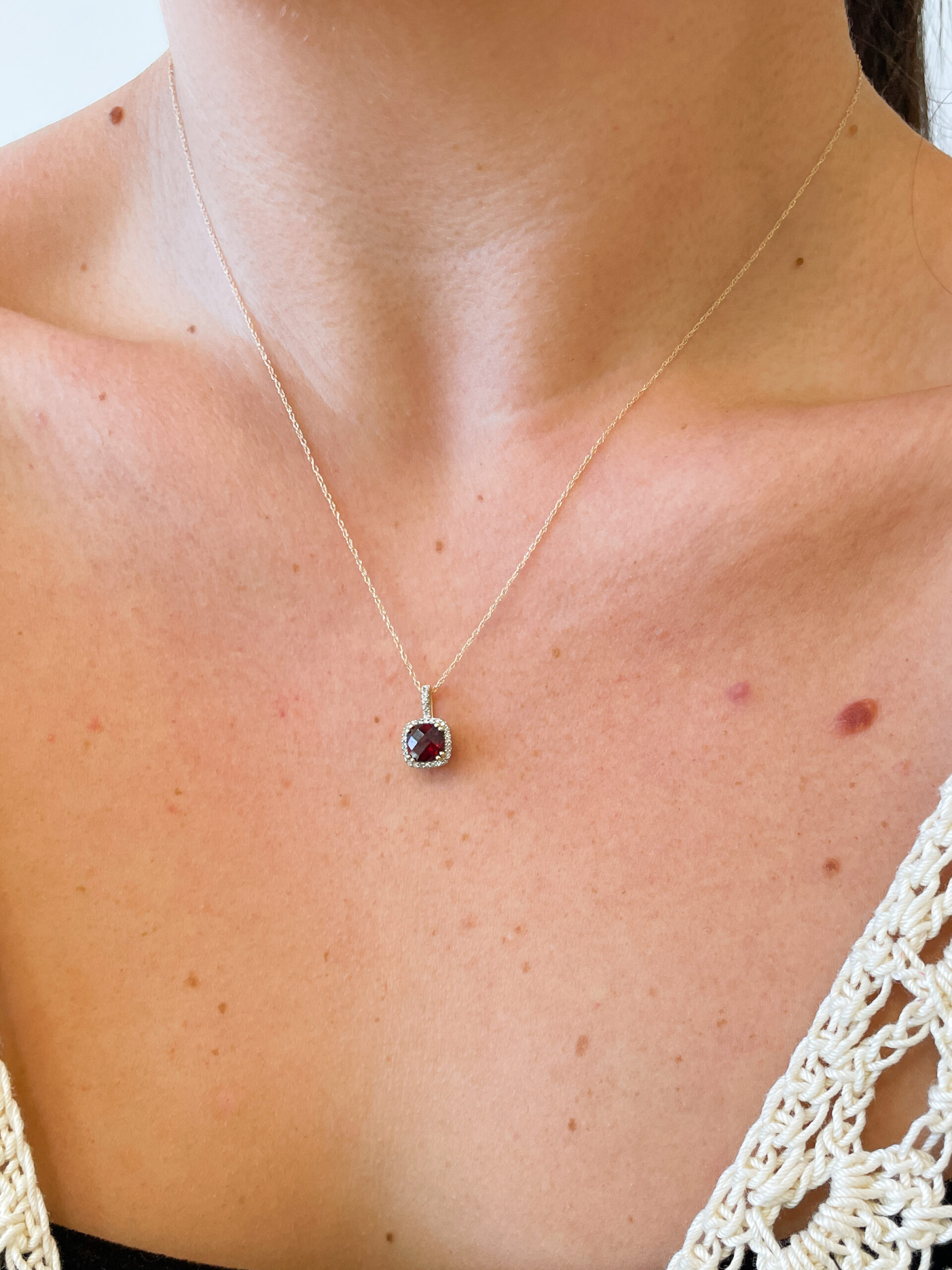 Yellow Gold Garnet Necklace with Diamonds