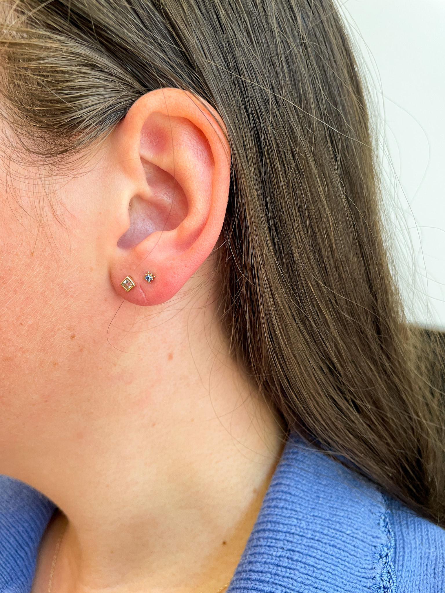Single Yellow Gold Mini Dala Sapphire Stud Earring
