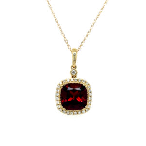 Yellow Gold Garnet Necklace with Diamonds