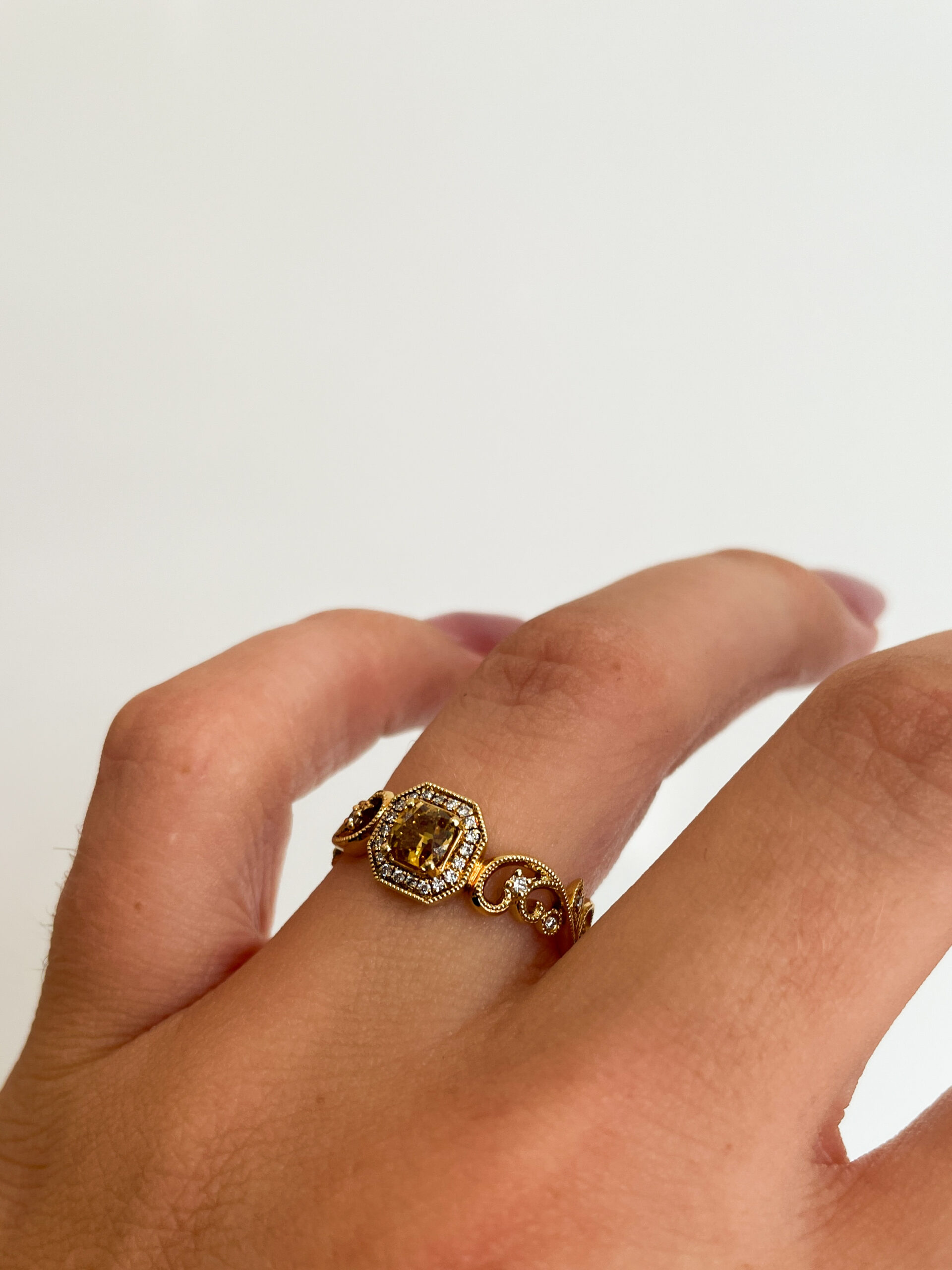 White & Yellow Diamond Ring