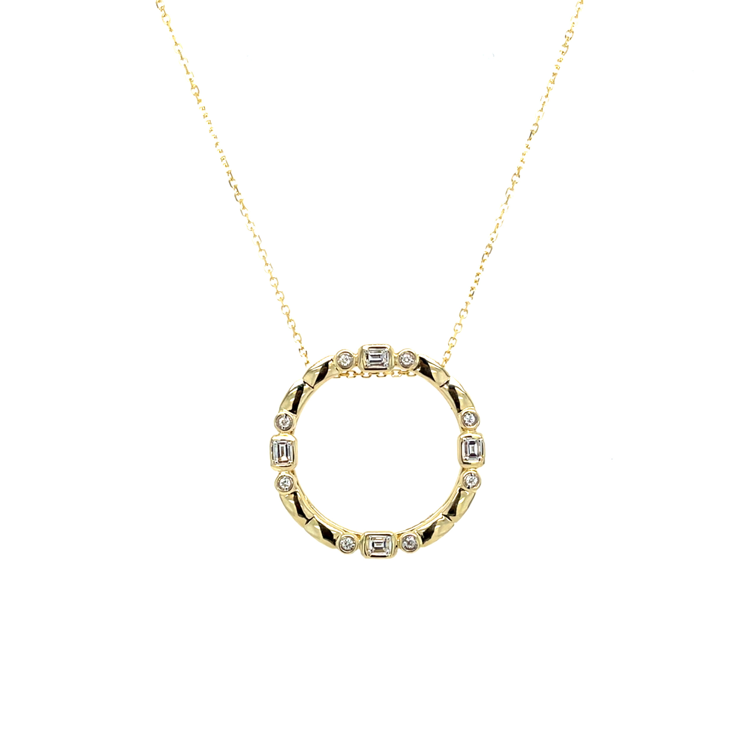 Yellow Gold Diamond Circle Pendant Necklace