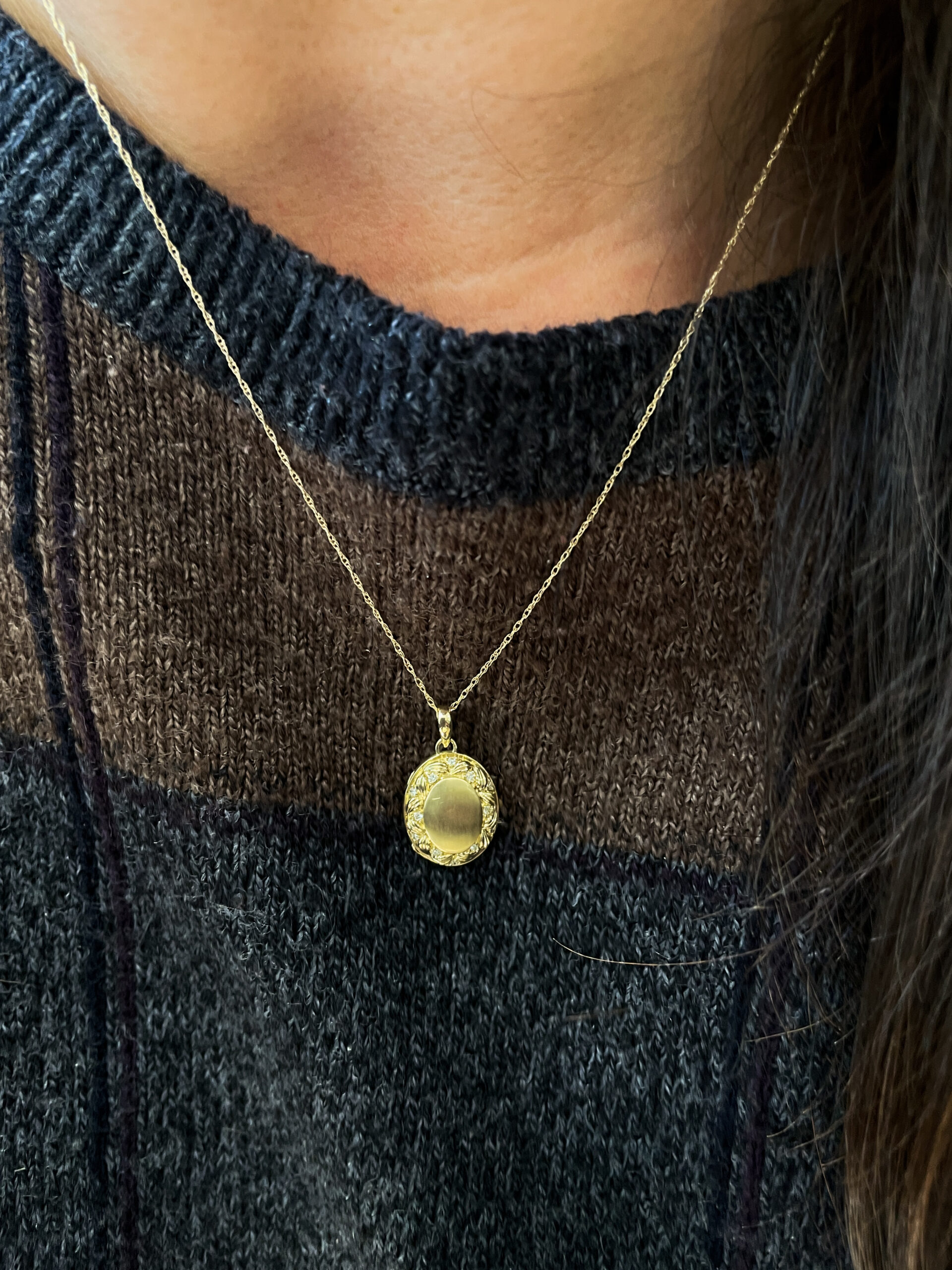 Yellow Gold Locket Necklace with Diamonds
