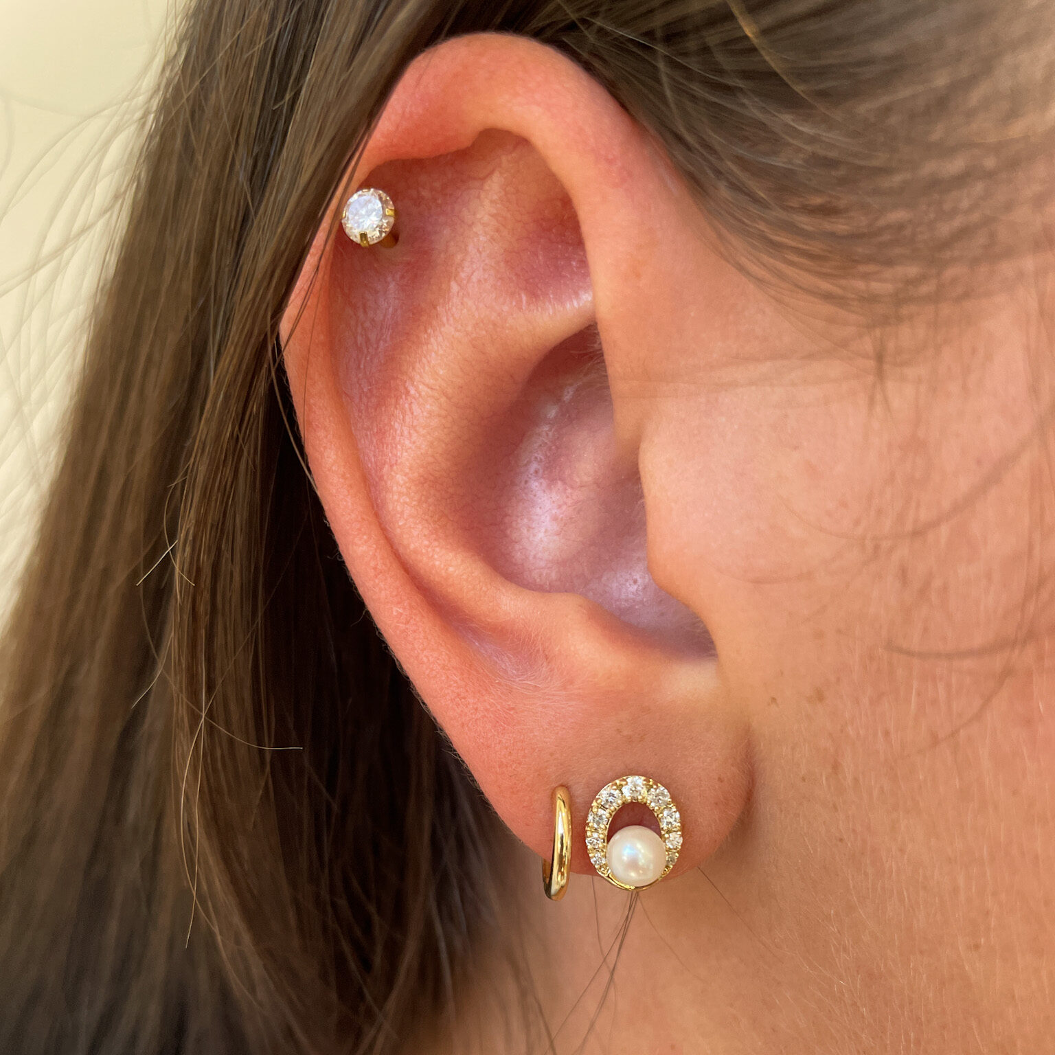 Yellow Gold Pearl Earrings with Diamonds