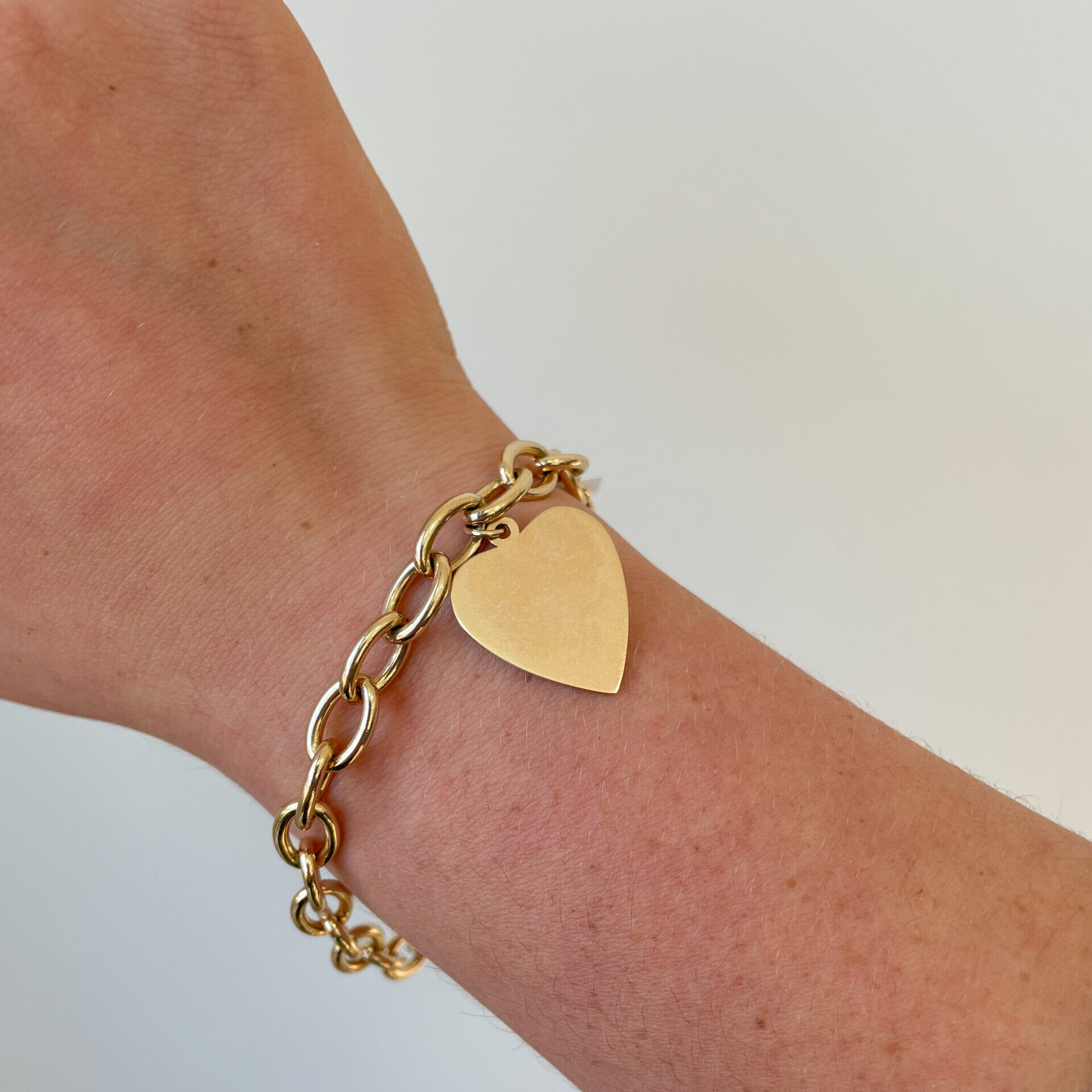 Yellow Gold Link Bracelet with Heart Charm