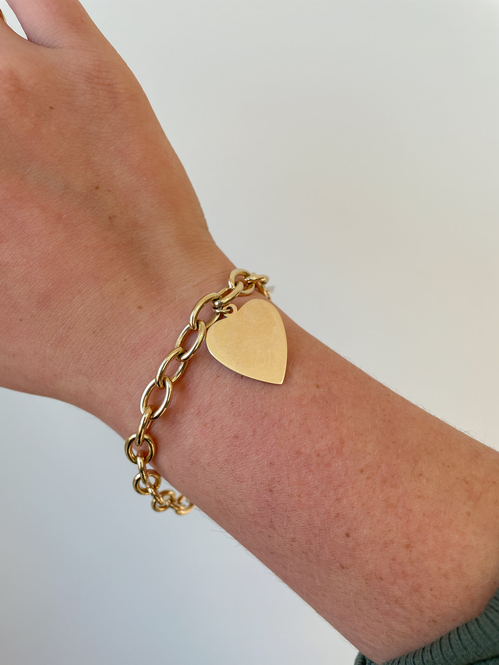 Yellow Gold Link Bracelet with Heart Charm