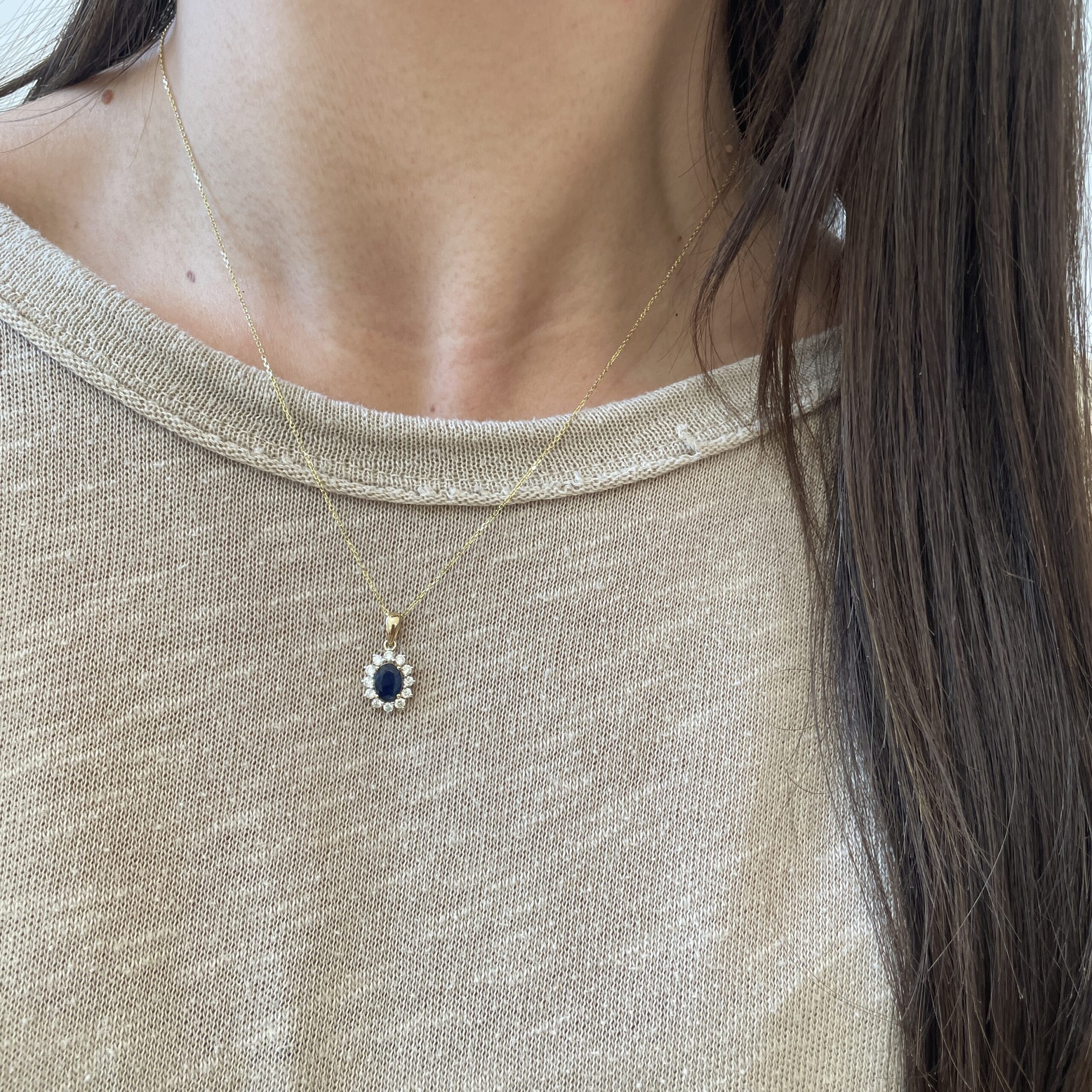 Yellow Gold Sapphire Necklace with Diamonds