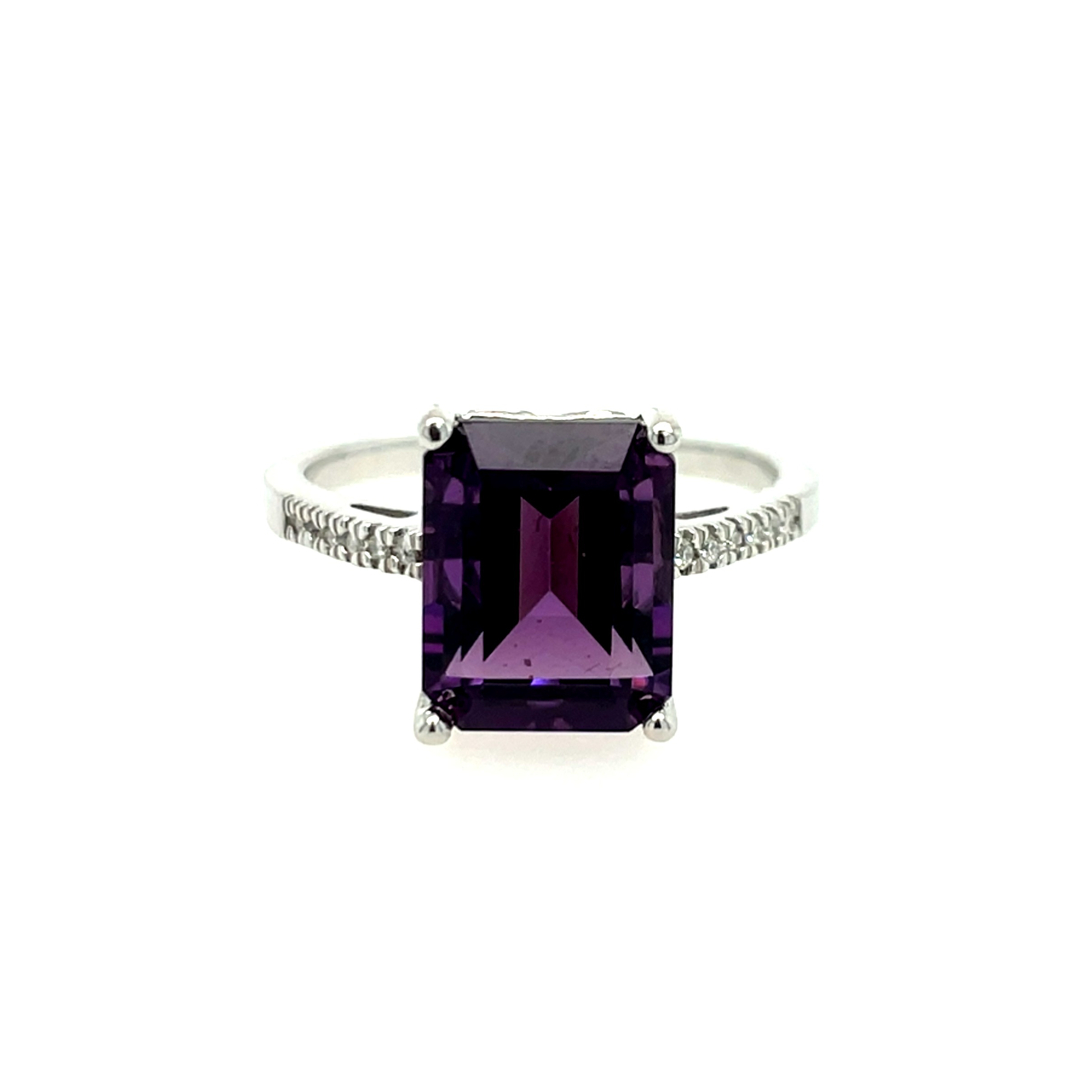 White Gold Amethyst Ring with Diamonds