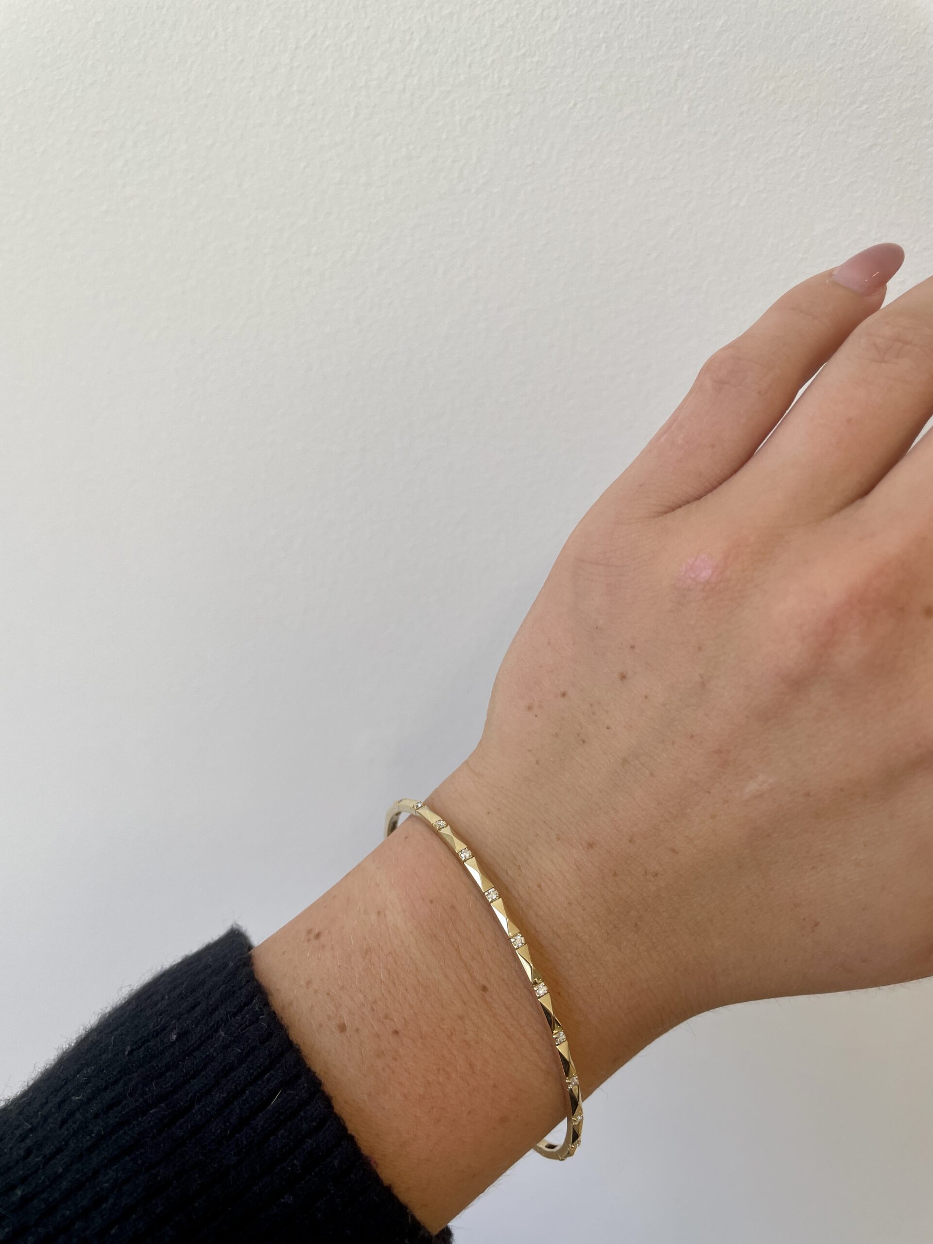 Yellow Gold Bangle Bracelet with Diamonds