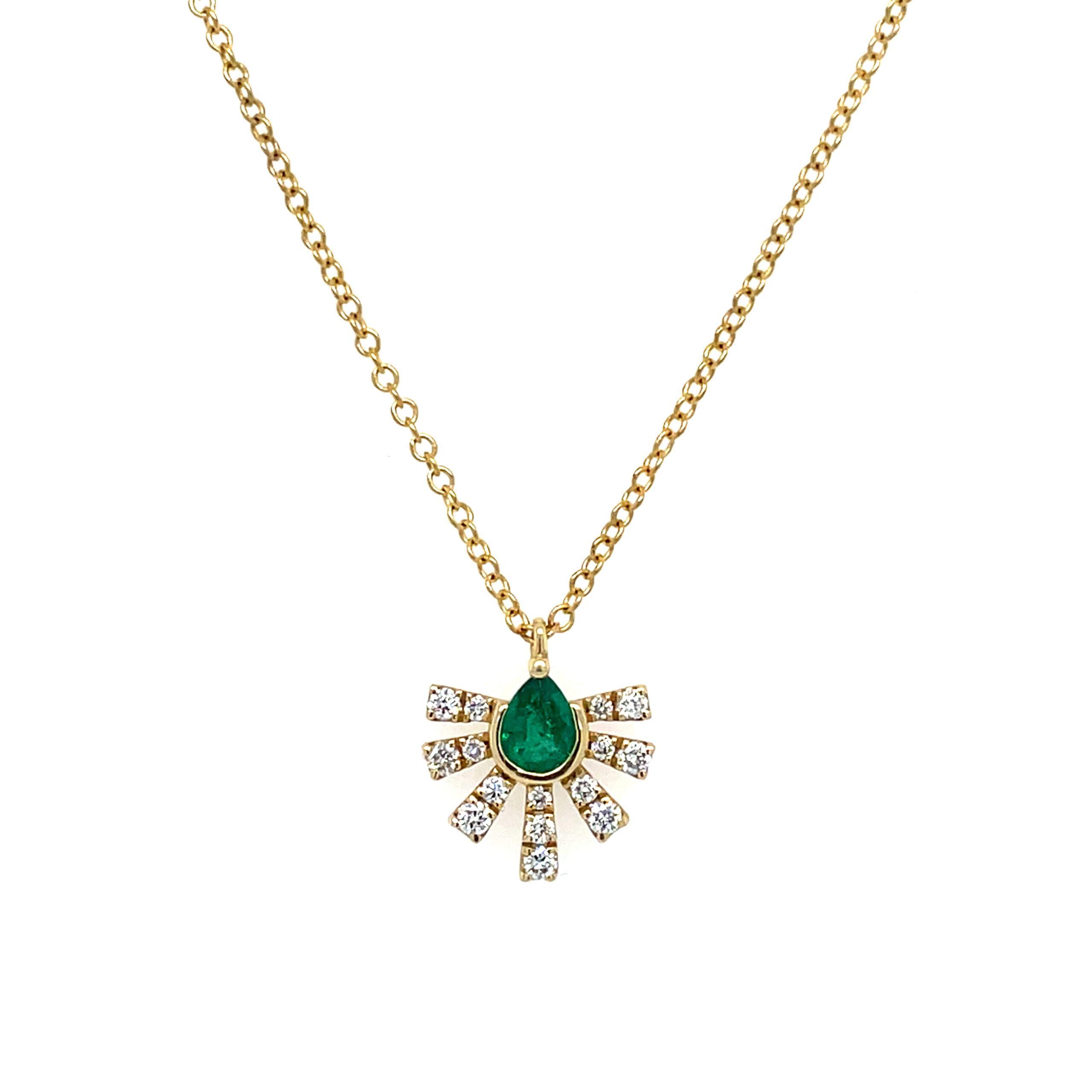 Yellow Gold Emerald Necklace with Diamonds