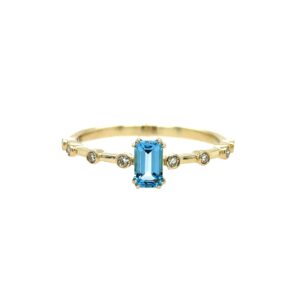 Yellow Gold Blue Topaz Ring with Diamonds