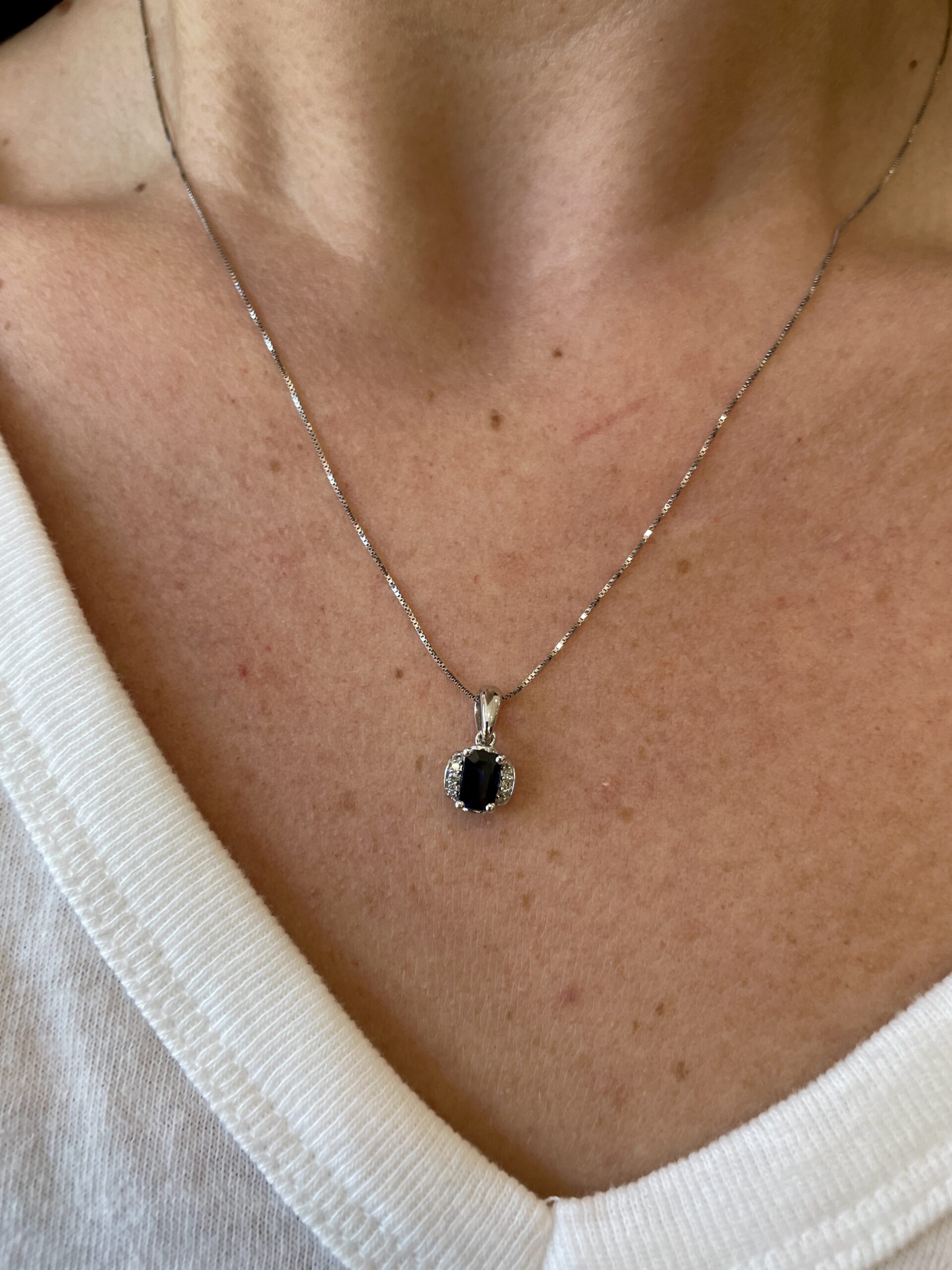 White Gold Sapphire Necklace with Diamonds