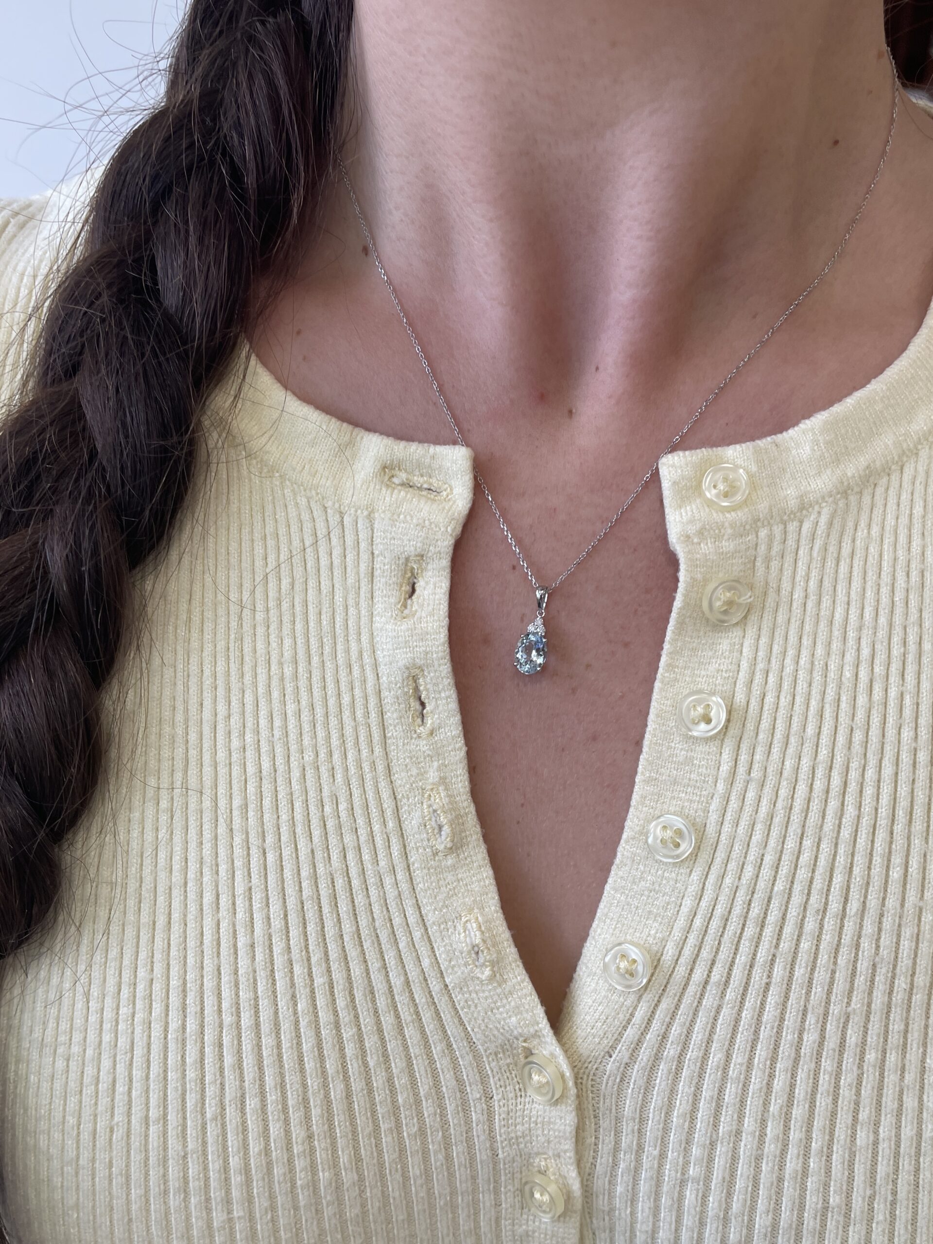 White Gold Aquamarine Pendant Necklace with Diamonds