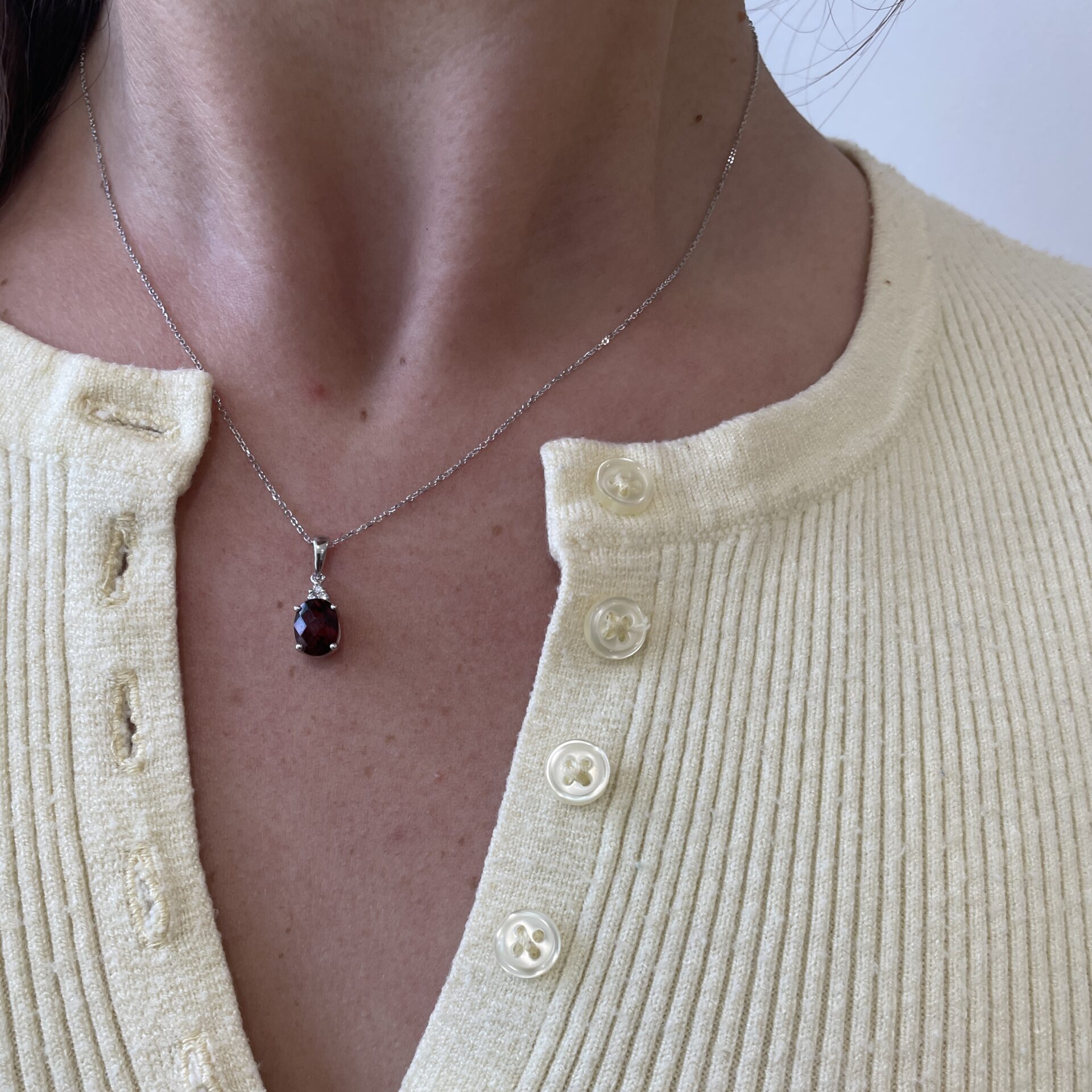 White Gold Garnet Necklace with Diamonds