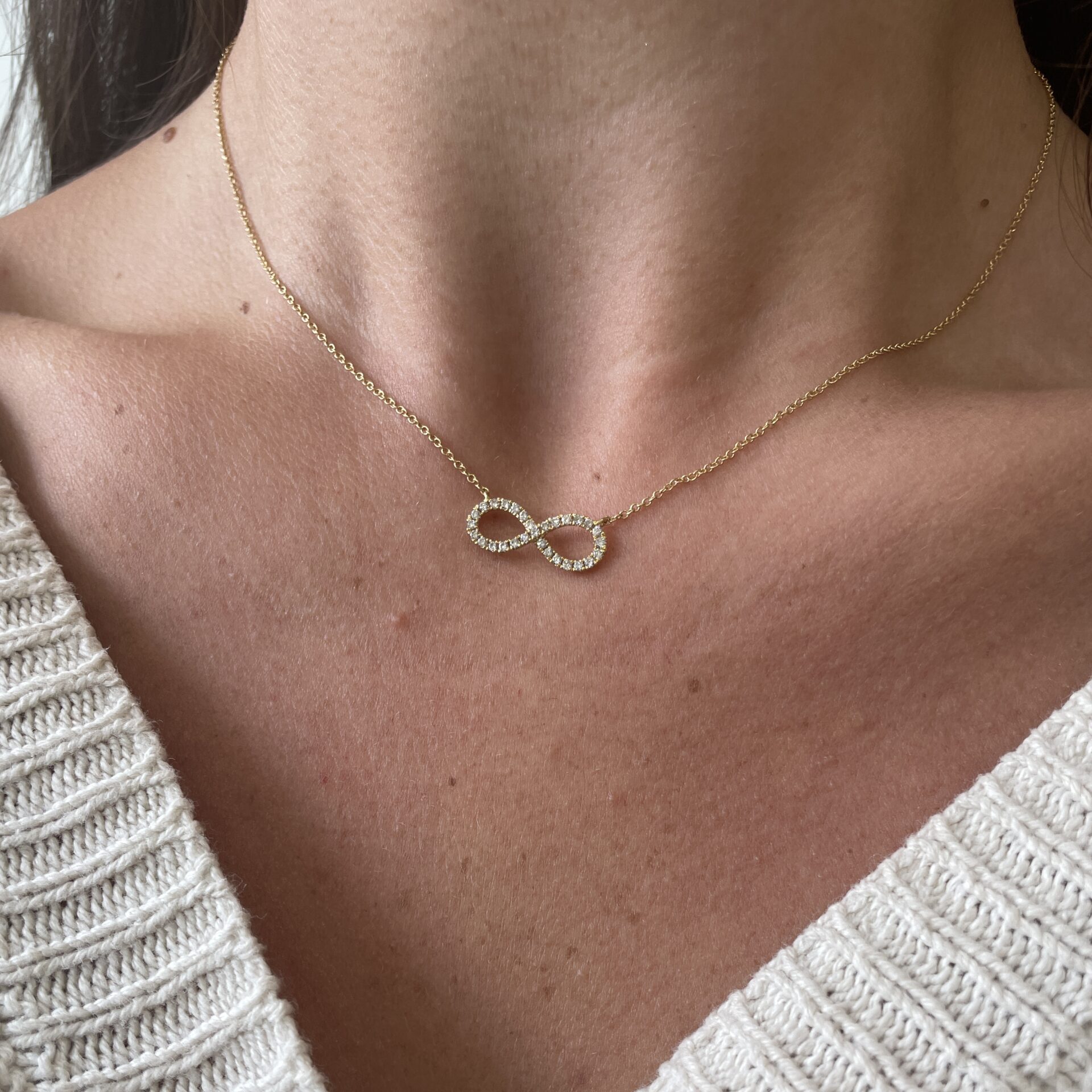 Yellow Gold Necklace with Diamonds