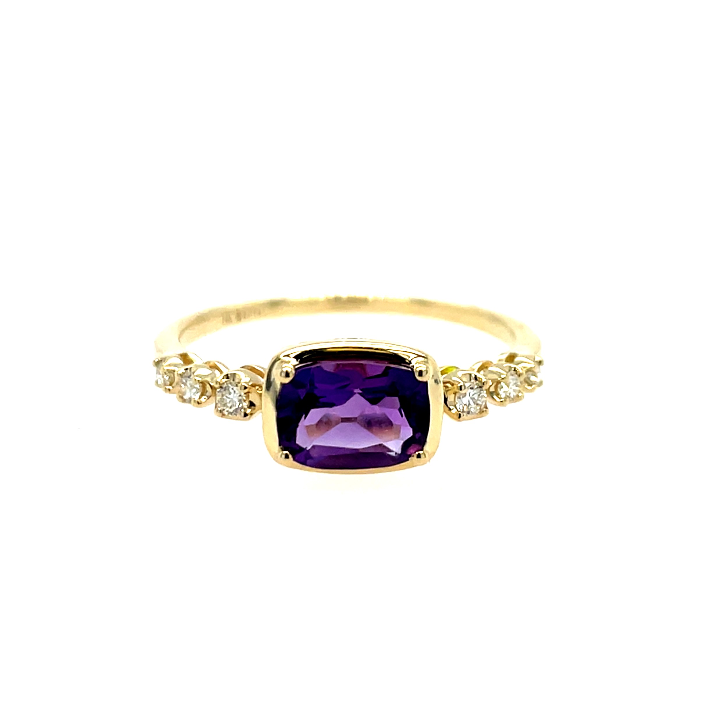Yellow Gold Amethyst Ring with Diamonds