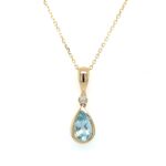 Yellow Gold Aquamarine Necklace with Diamond
