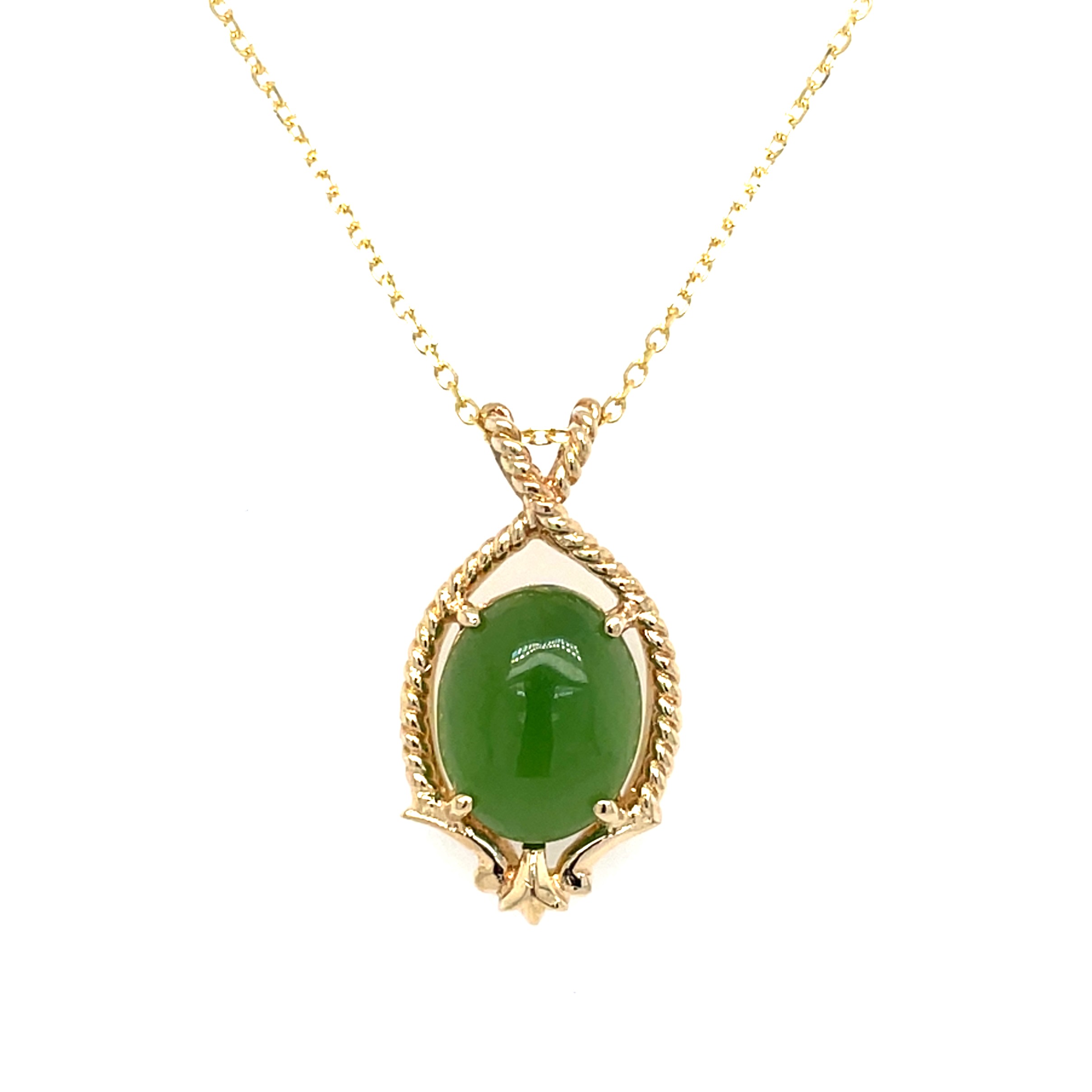 Estate: Yellow Gold Jade Pendant