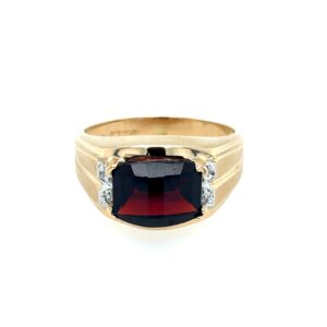 Estate: Yellow Gold Garnet Ring with Diamonds