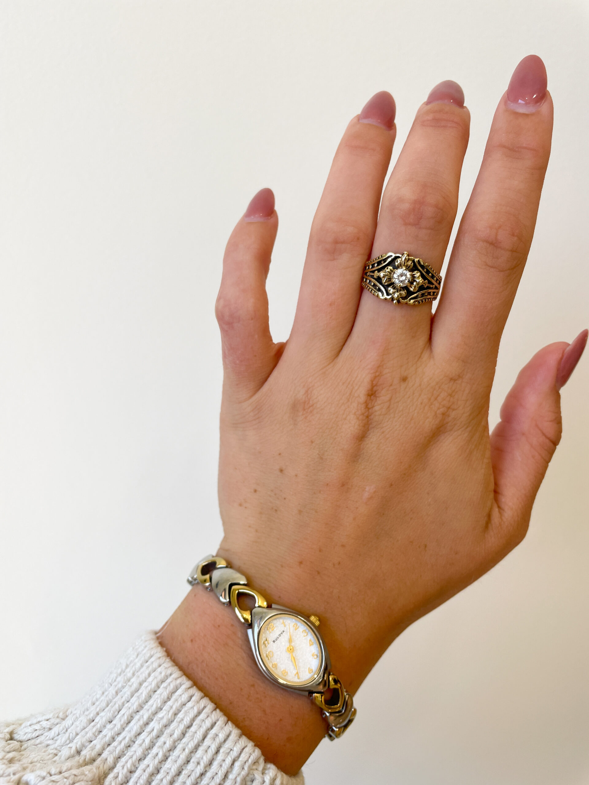 Estate: Yellow Gold Floral Motif Diamond Ring