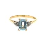 Estate: Yellow Gold Aquamarine Ring with Diamonds