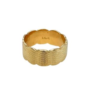 Estate: Yellow Gold Brushed Scallop Band