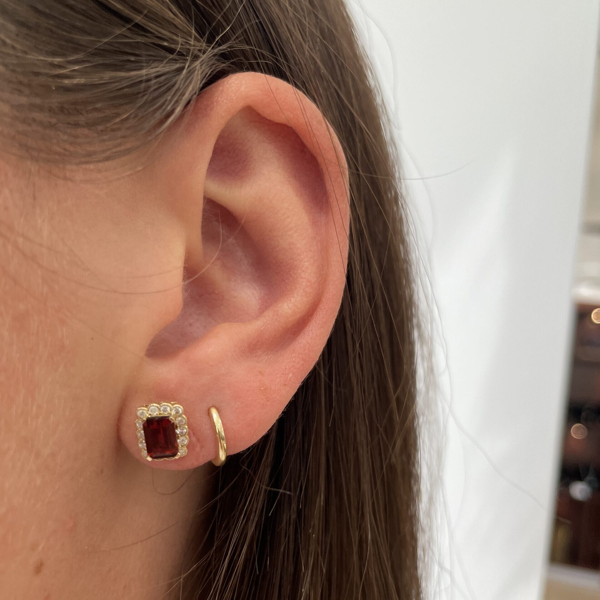 Yellow Gold Garnet Earrings with Diamonds