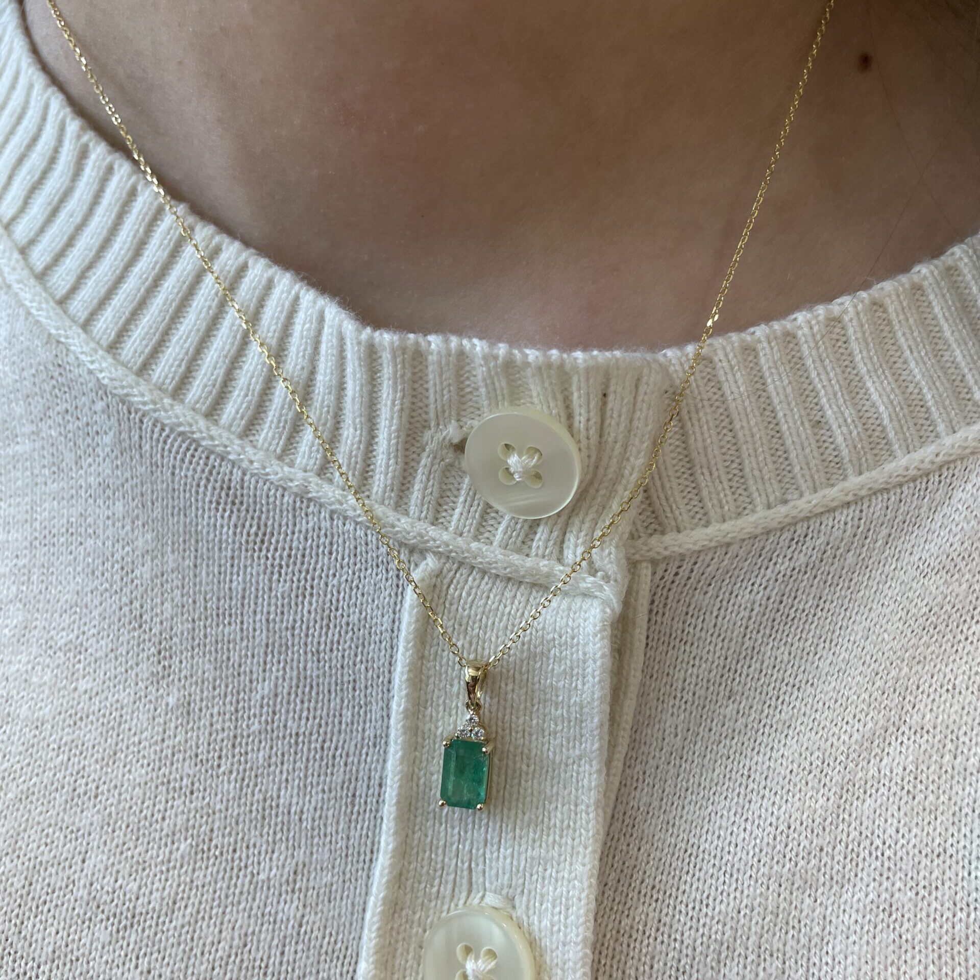 Yellow Gold Emerald Necklace with Diamonds