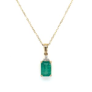Yellow Gold Emerald Necklace with Diamonds