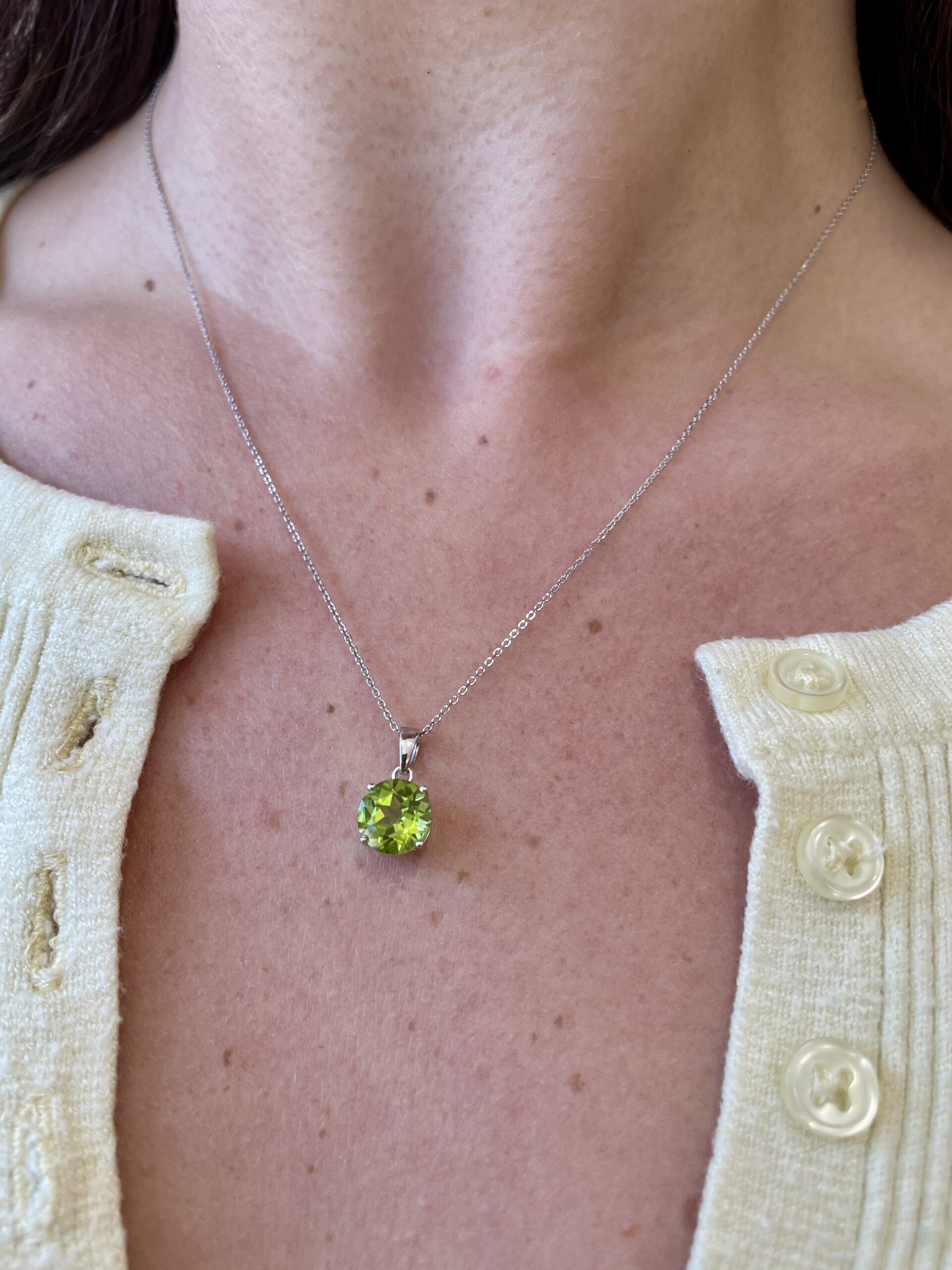 White Gold Peridot Pendant Necklace