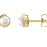 Yellow Gold Akoya Pearl Stud Earrings