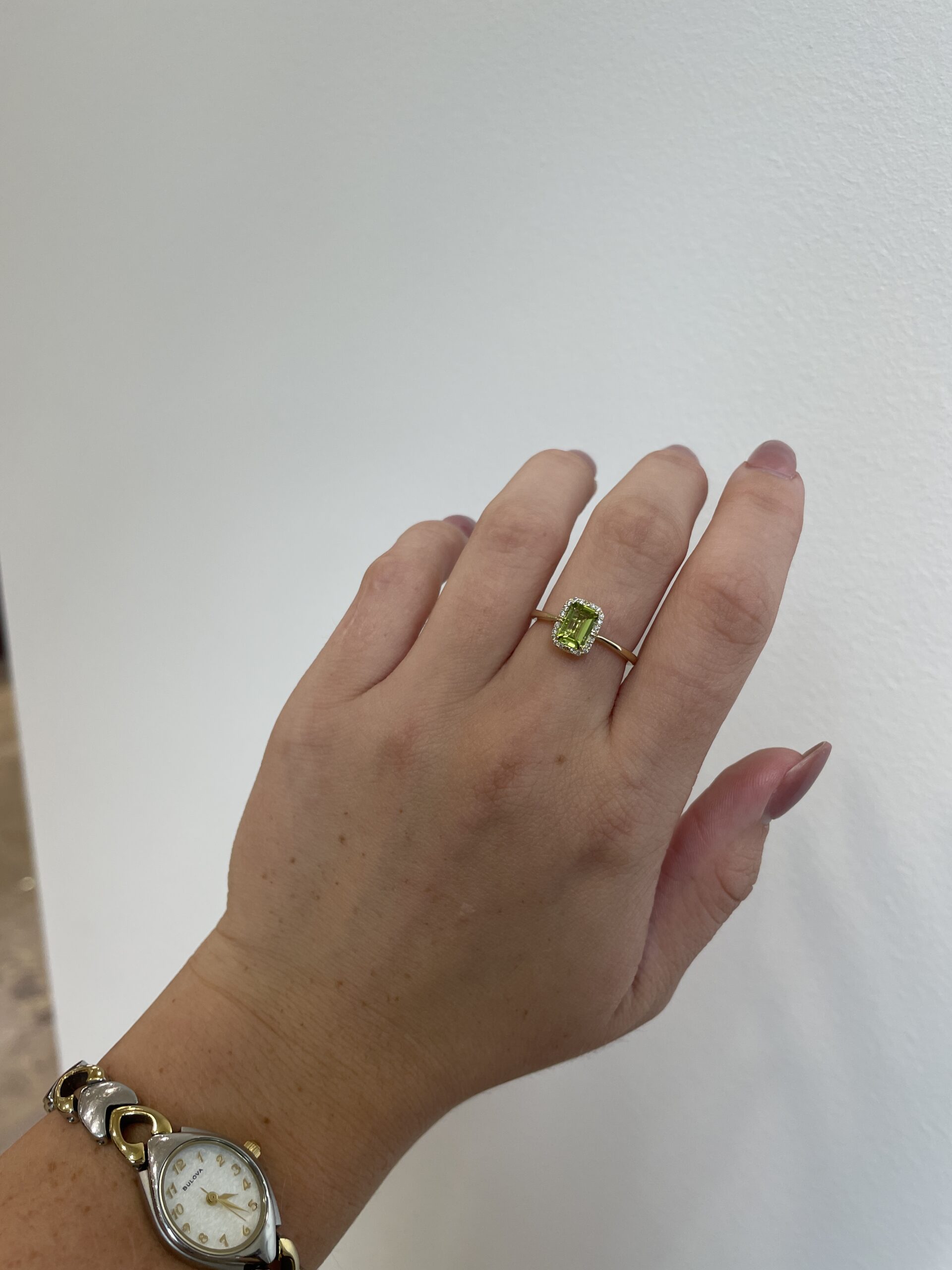 Yellow Gold Peridot Ring with Diamonds