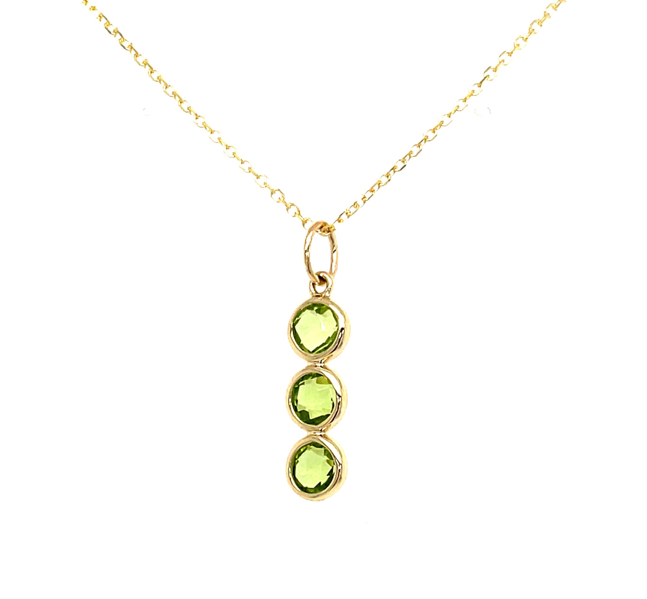 Yellow Gold Peridot Pendant Necklace