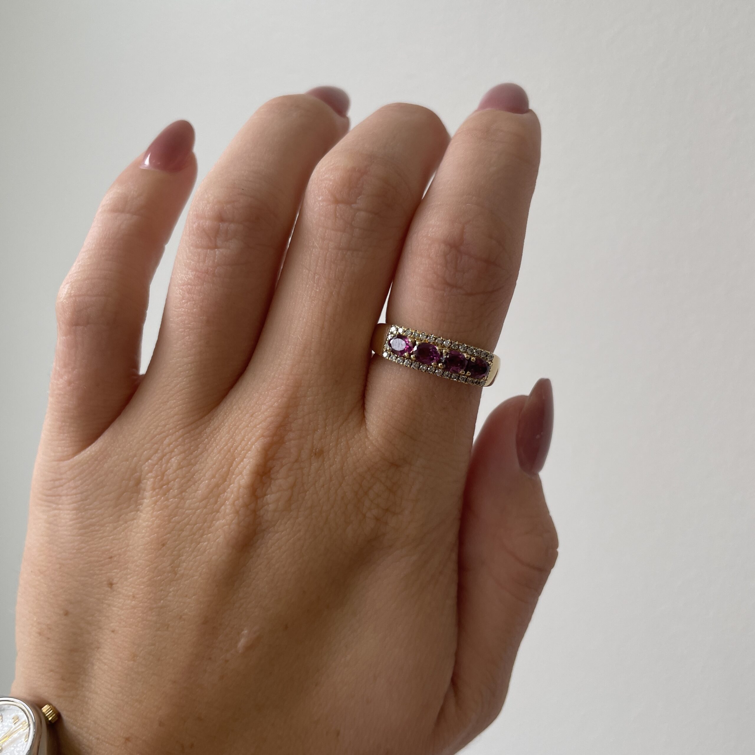 Estate: Yellow Gold Rhodolite Garnet Ring with Diamonds