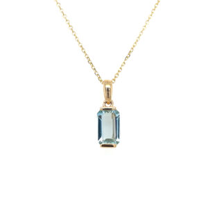 Yellow Gold Aquamarine Pendant Necklace